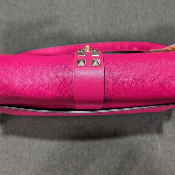 Michael Kors Greenwich Medium Bag - Picture 5 of 6